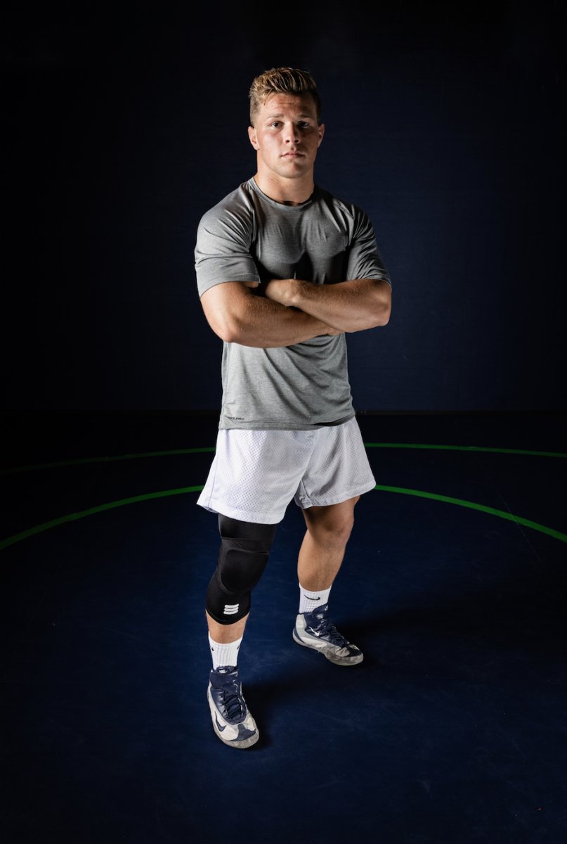 Mid-Length Padded Knee Sleeve - Black – knee support, sports protection, compression gear