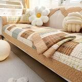 Premium Pet Couch Cover - Non-Slip Sofa Protector for Dogs and Cats - Pet-Friendly Protector, Waterproof Slipcover, Quilted Sofa Blanket