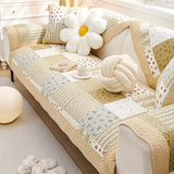 Premium Pet Couch Cover - Non-Slip Sofa Protector for Dogs and Cats - Pet-Friendly Protector, Waterproof Slipcover, Quilted Sofa Blanket