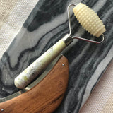 Allover Roller – Full-Body Massage Tool – jade, lymphatic, circulation