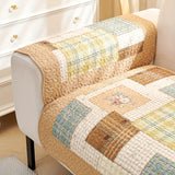 Premium Pet Couch Cover - Non-Slip Sofa Protector for Dogs and Cats - Pet-Friendly Protector, Waterproof Slipcover, Quilted Sofa Blanket