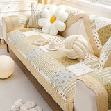 Premium Pet Couch Cover - Non-Slip Sofa Protector for Dogs and Cats - Pet-Friendly Protector, Waterproof Slipcover, Quilted Sofa Blanket